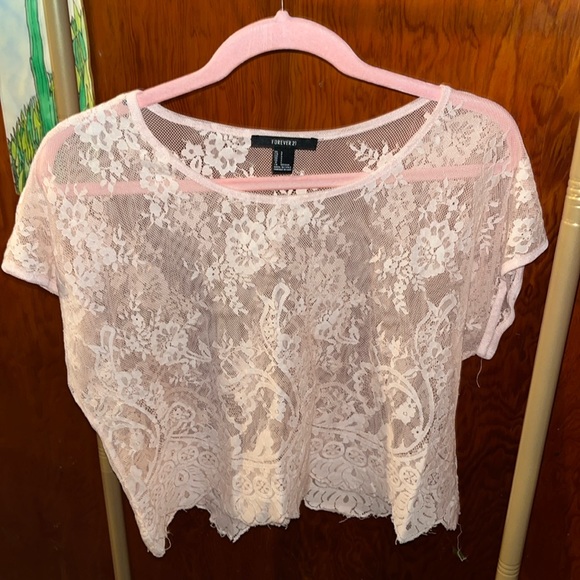 Forever 21 Tops - Forever 21 Lace Pink Floral Crop Top